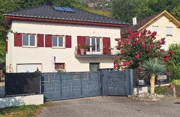 Maison sur Challes les eaux
