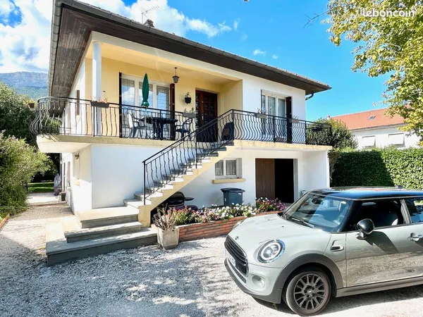 Villa familiale de 141 m² avec appartement indépendant - Claix