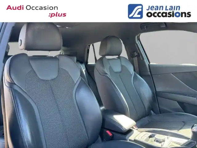 Audi Q2 35 tfsi 150 s tronic 7 — photo 20