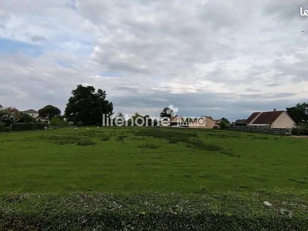 Terrain 6100 m² Montoldre