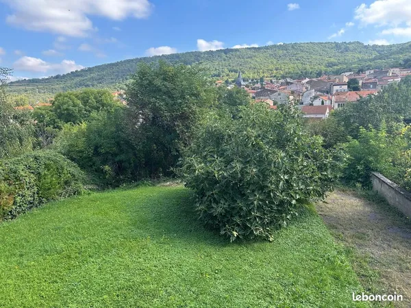 Maison 10 pièces 180 m²