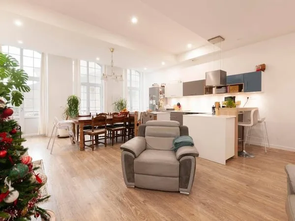 Maison de ville 4 pièces 180 m²