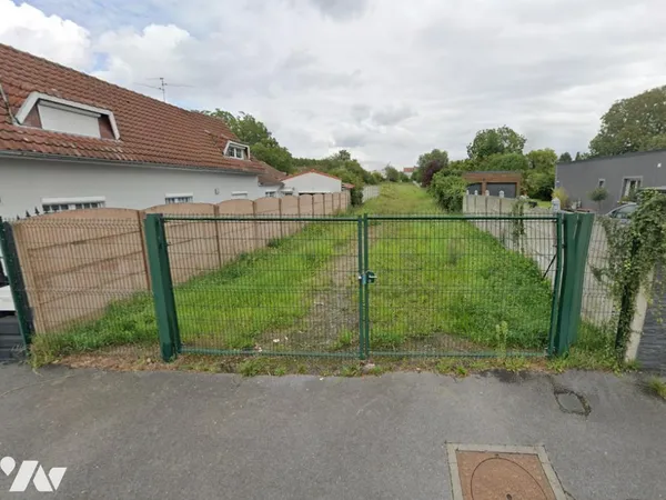 Vends terrain à bâtir - 1663 m² - Petite-Forêt 59494