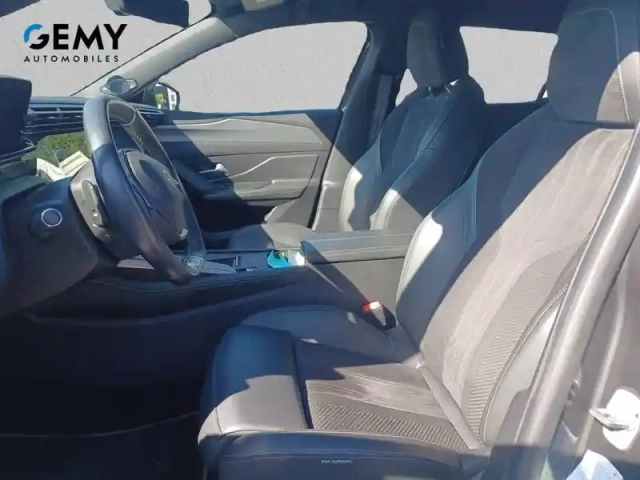 Peugeot 408 phev 225 e-eat8 — photo 9