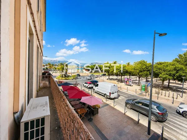 Port de La Seyne : 100 m² à fort potentiel
