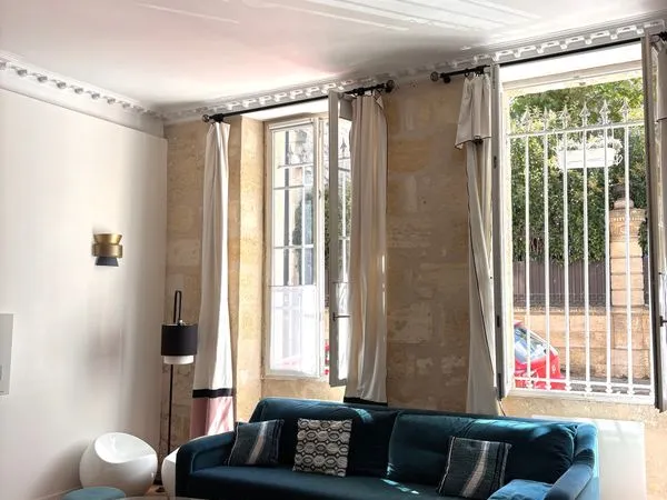 Grand T2 meublé de 73 m² - Bordeaux Jardin Public