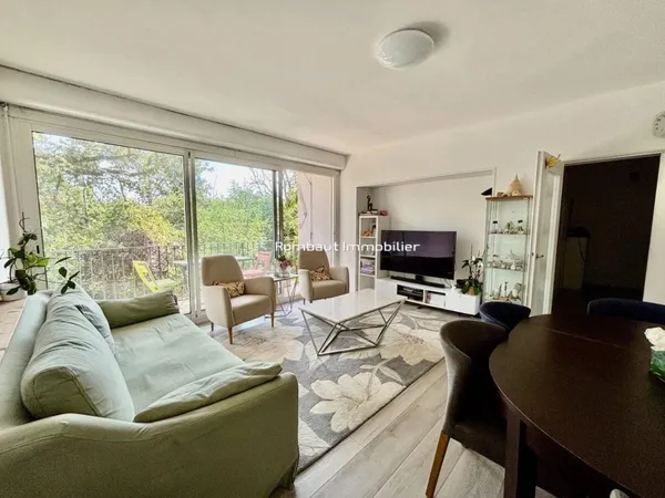 Appartement familial 4 chambres et balcons plein sud