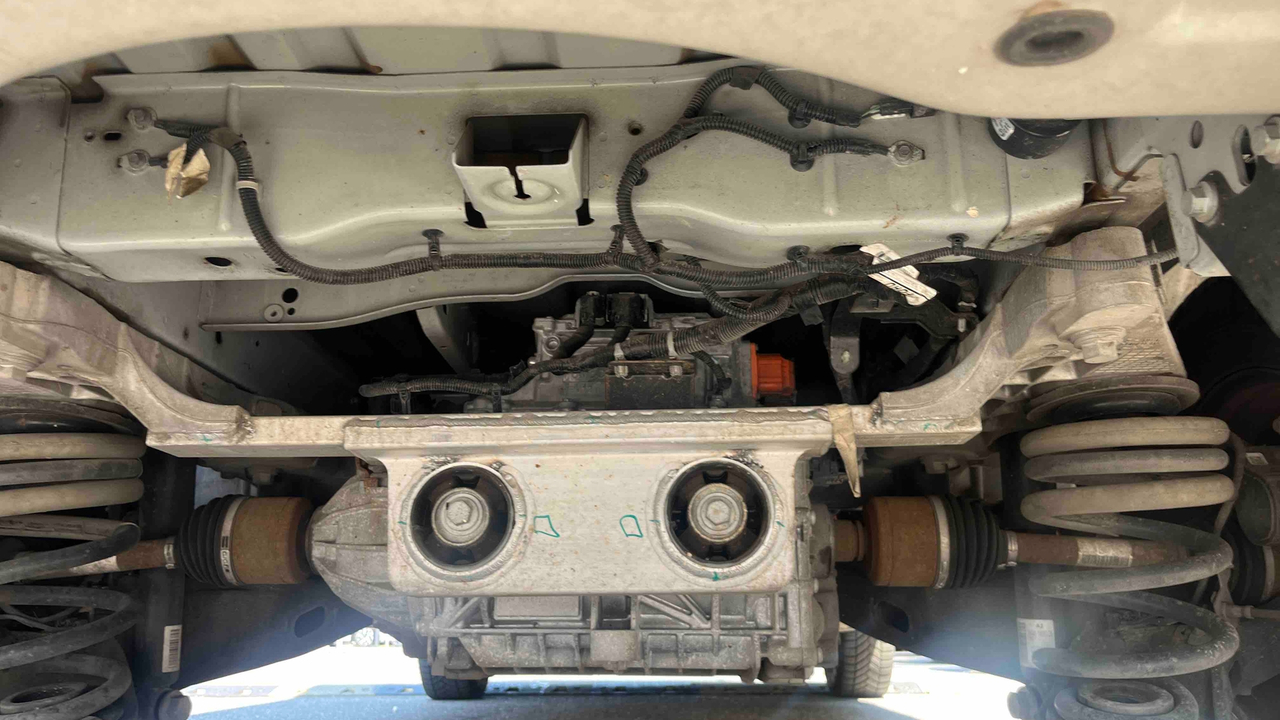 Ford E-TRANSIT FGN 390 L2H3 184 CH BATTERIE 75 KWH — photo 19