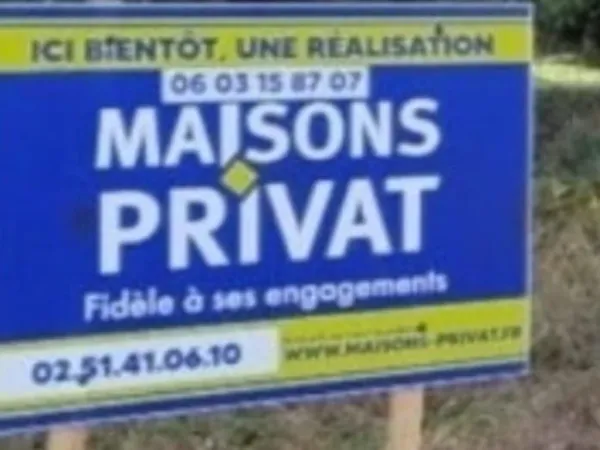Terrain 425 m²