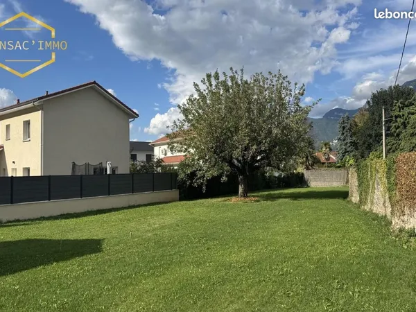Terrain 602 m² Noyarey