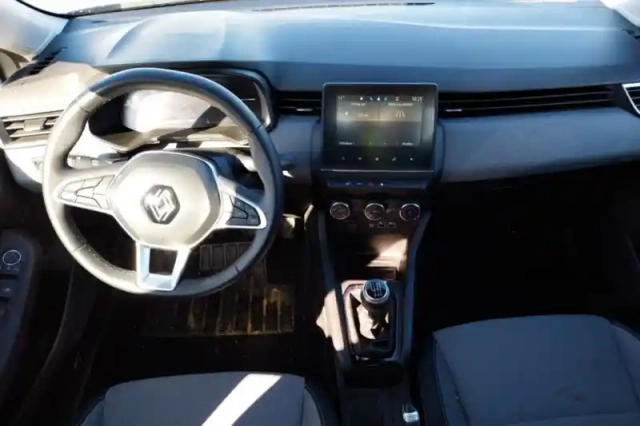 Renault Clio tce 90 — photo 9