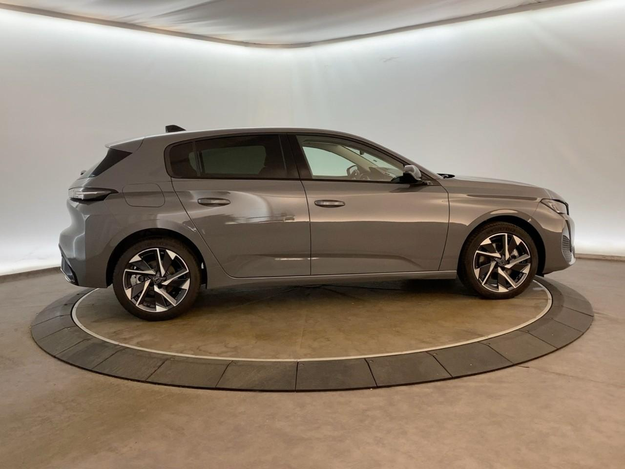 Peugeot 308 hybrid 145 e-dcs6 allure — photo 4