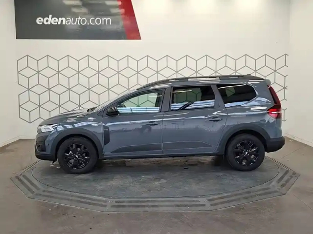 Dacia Jogger tce 110 5 places — photo 2