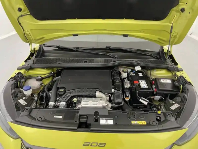 Peugeot 208 puretech 100 s&amp;s bvm6 — photo 21
