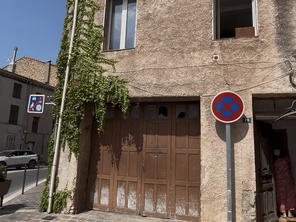 Parking 70 m²
