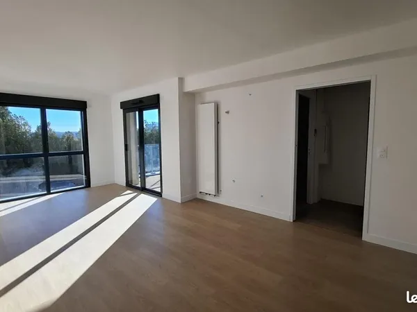 Appartement 2 pièces 55 m²