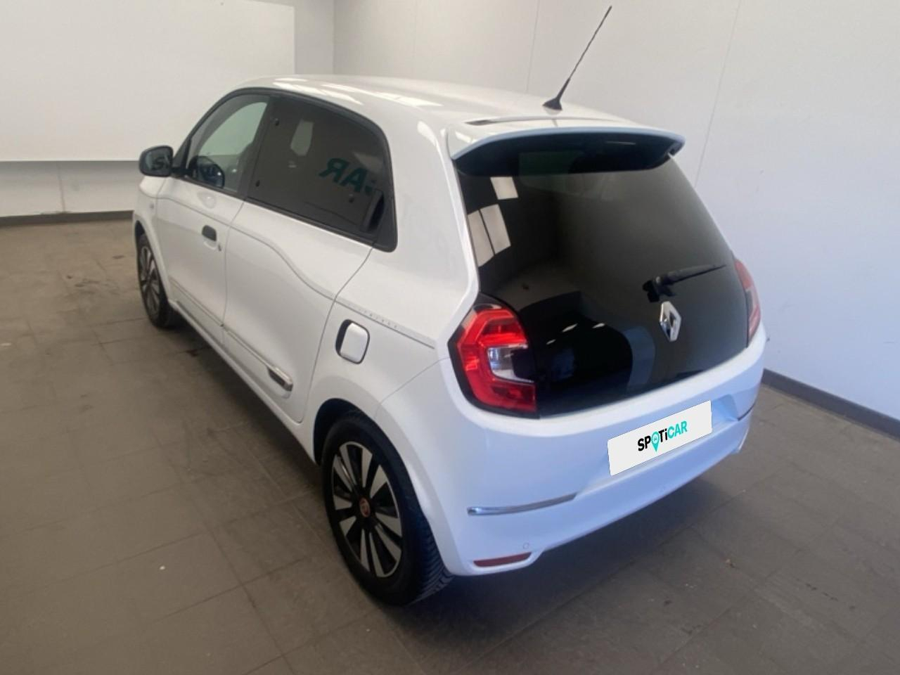 Renault Twingo iii tce 95 edc signature — photo 7