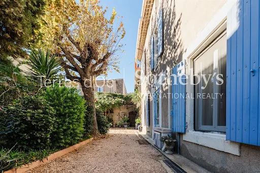Maison 6 pièces 180 m²