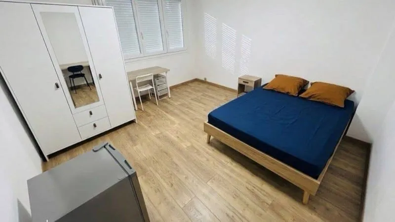 Photo 1