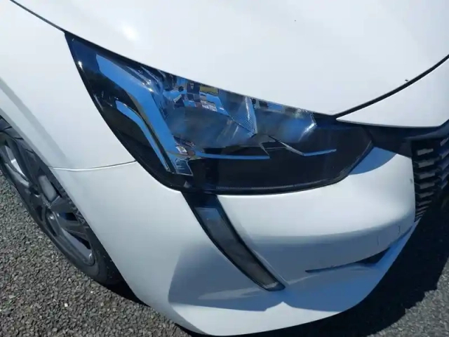 Peugeot 208 puretech 100 s&amp;s bvm6 — photo 16