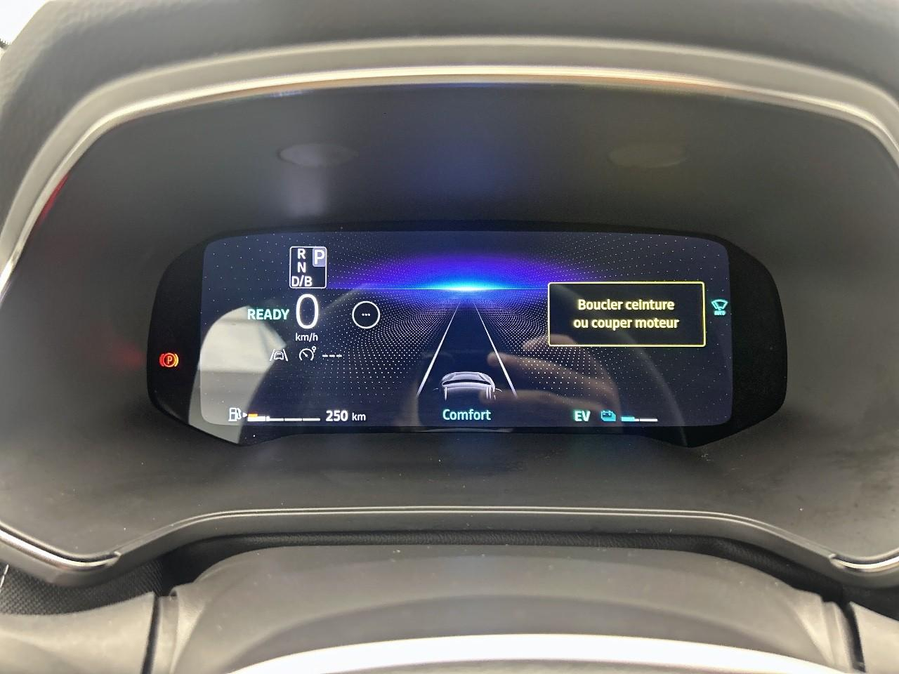 Renault Captur e-tech full hybrid 145 ch esprit alpine — photo 31