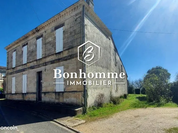Maison 7 pièces 176 m²