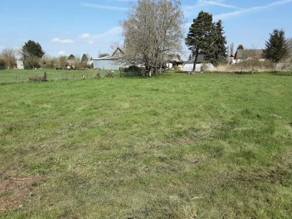 Terrain 2000 m²