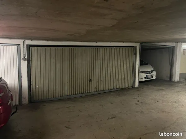 Garage double à vendre secteur Maurice Jean Pierre 06110 le cannet