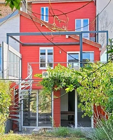 Maison 5 pièces 140 m²