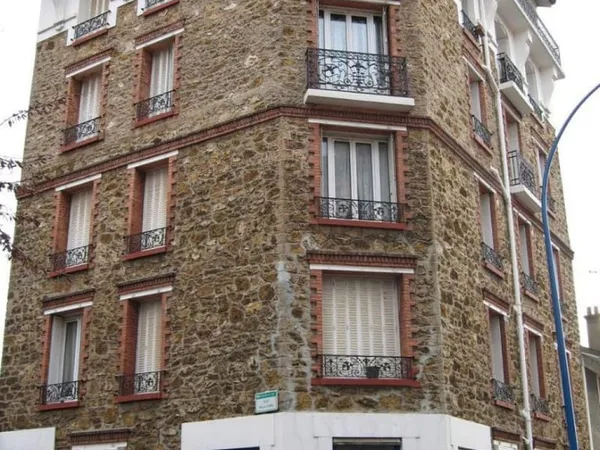 CHOISY LE ROI - PARC MAIRIE - F2/3 - 47 m2