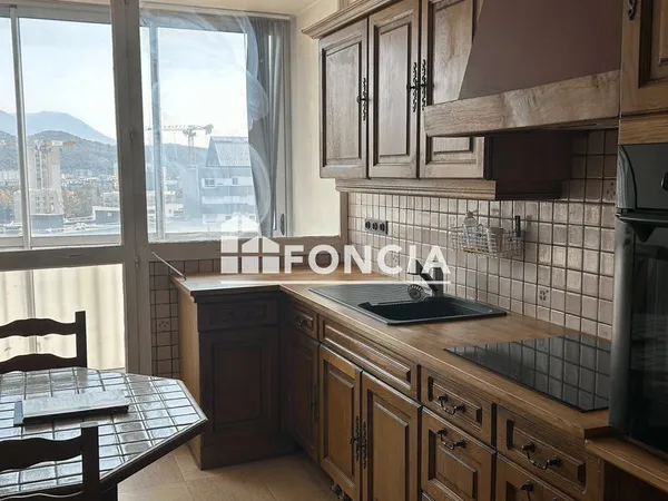 Appartement Location Échirolles 4p 89m² 740€