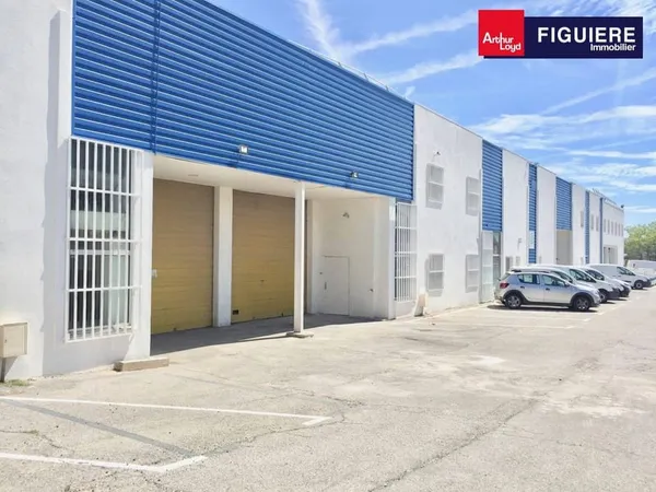 Local d'activité 567 m²