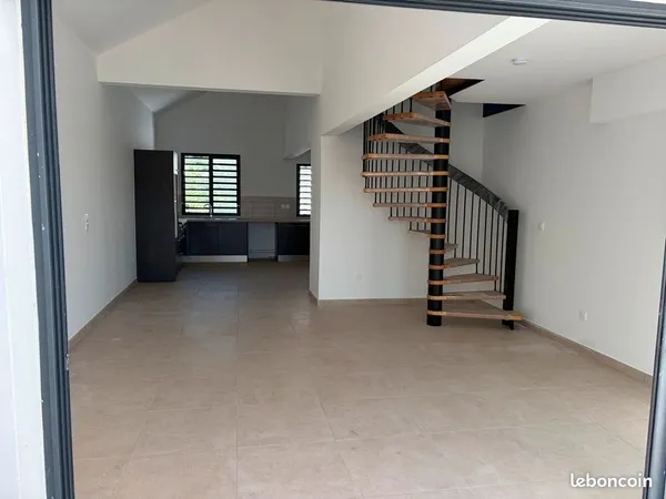 Magnifique T4 Duplex neuf au calme avec vue