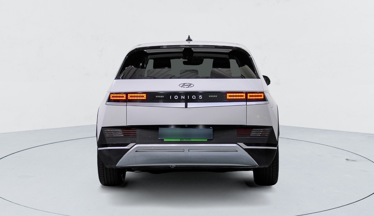 Hyundai Ioniq 5 — photo 4