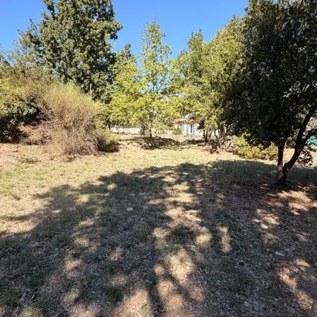 Terrain à bâtir de 1005 m² à LA CELLE (83)