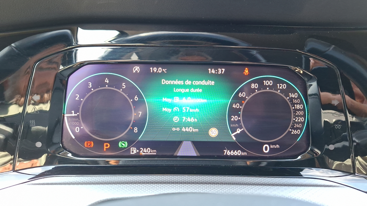Volkswagen Golf 1.0 eTSI OPF 110 DSG7 — photo 10