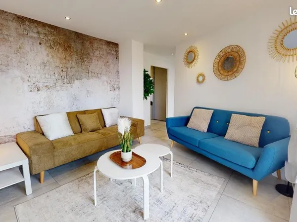 Chambre 7 pièces 120 m²