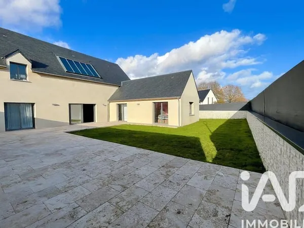 Maison 9 pièces 249 m²