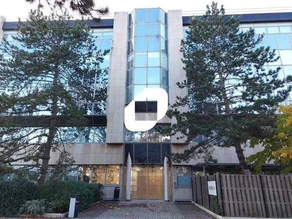 Bureaux 6 pièces 4808 m²