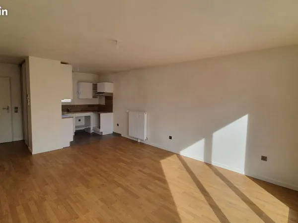 T2 Nanterre Ville - Parfait état - balcon