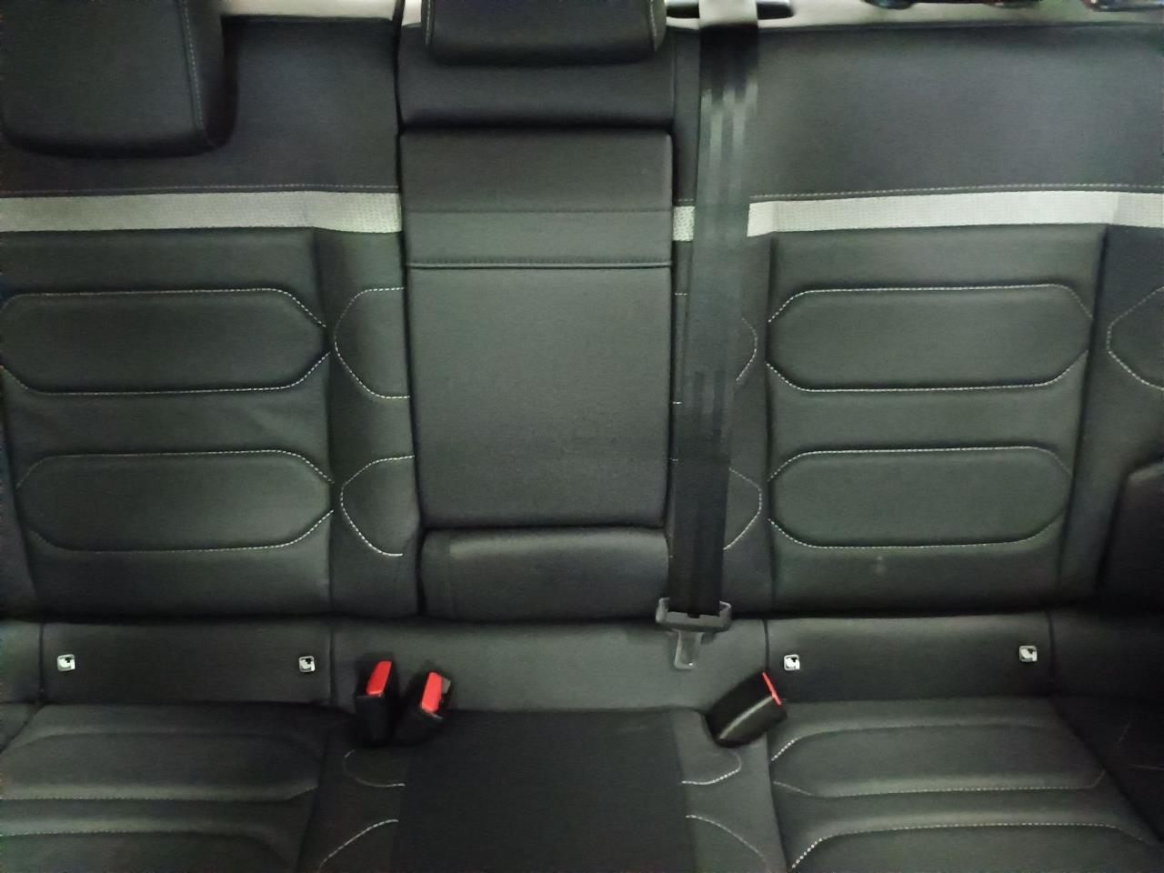 Citroën C4 — photo 13