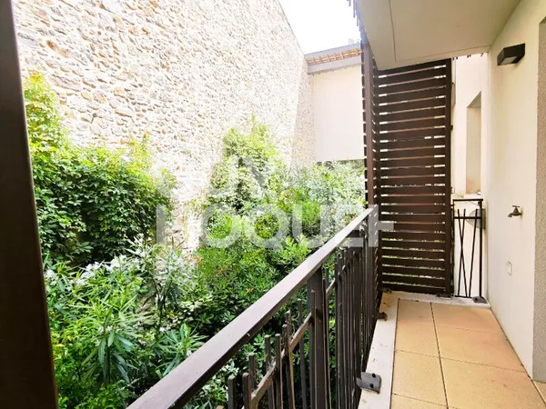 Appartement T2 à louer résidence services 1er étage avec ascenseur