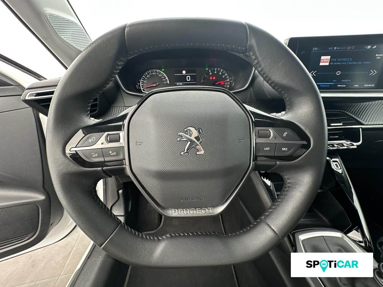 Peugeot 208 1.2 puretech 100ch s&s style 118g — photo 12