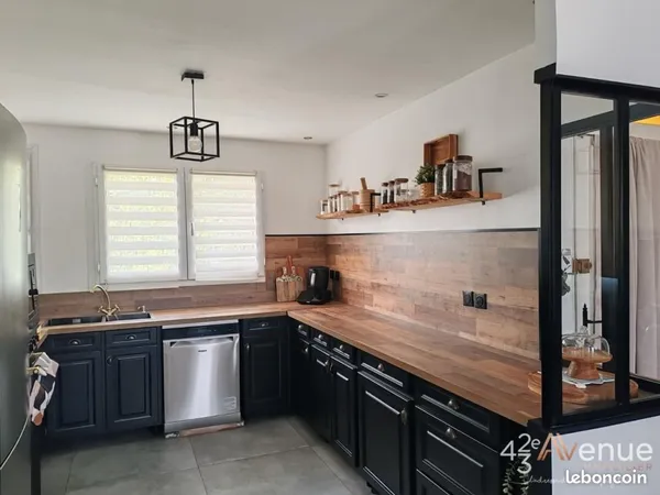 Maison 6 pièces 153 m²