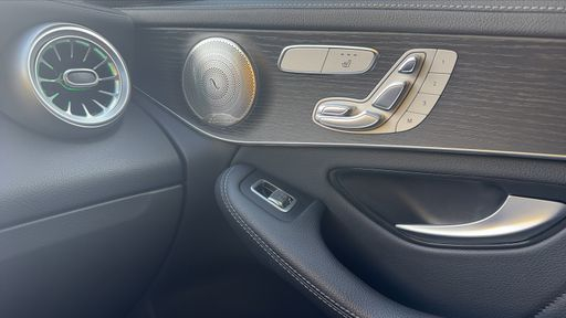 Mercedes Classe GLC 300 e  320 EQ Power 4Matic 9G-Tronic - AMG Line – 2021 – 27029 km – Hybride essence – Boîte Automatique — photo 20