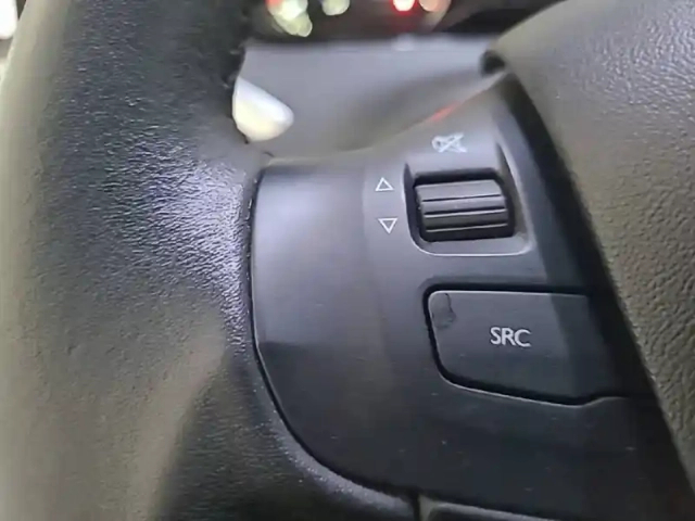 Peugeot 2008 puretech 110ch s&amp;s bvm6 — photo 45