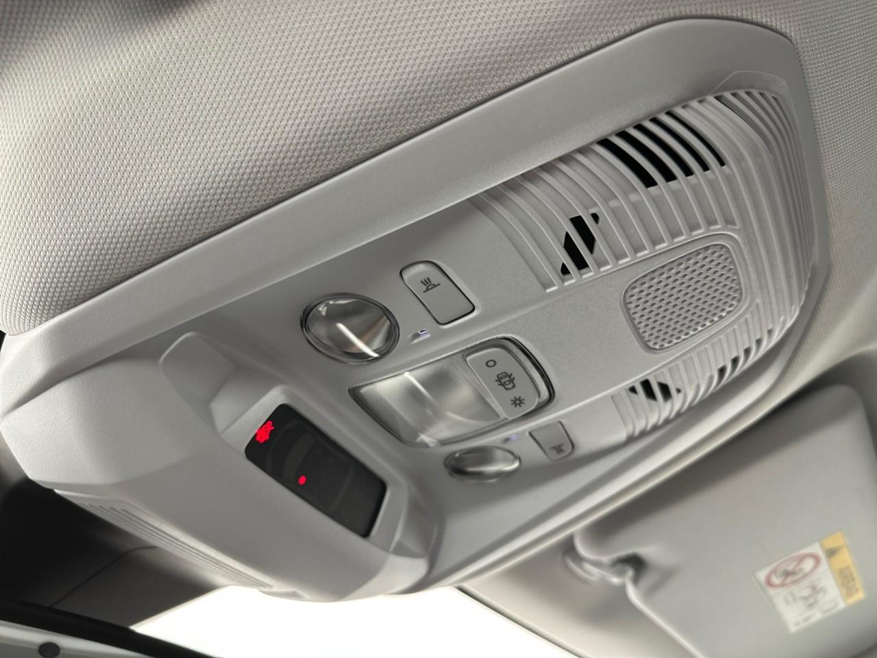 Peugeot 3008 puretech 130ch s&s eat8 allure pack — photo 33