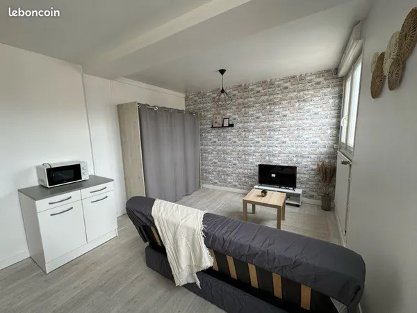 Studio au pied du tram