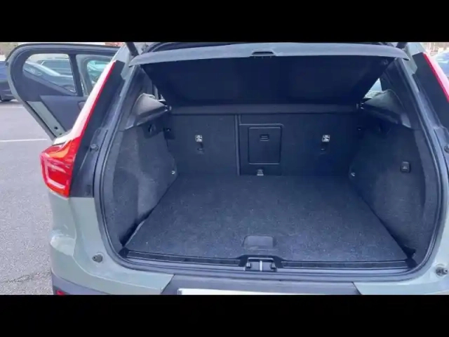 Volvo Xc40 t5 recharge 180 + 82ch start dct 7 — photo 7