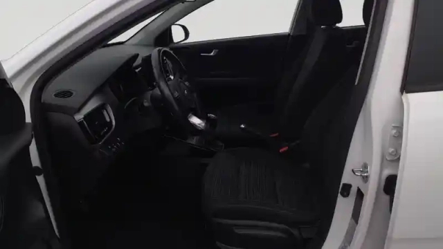 Kia Stonic 1.0 t-gdi 100 ch bvm6 — photo 42